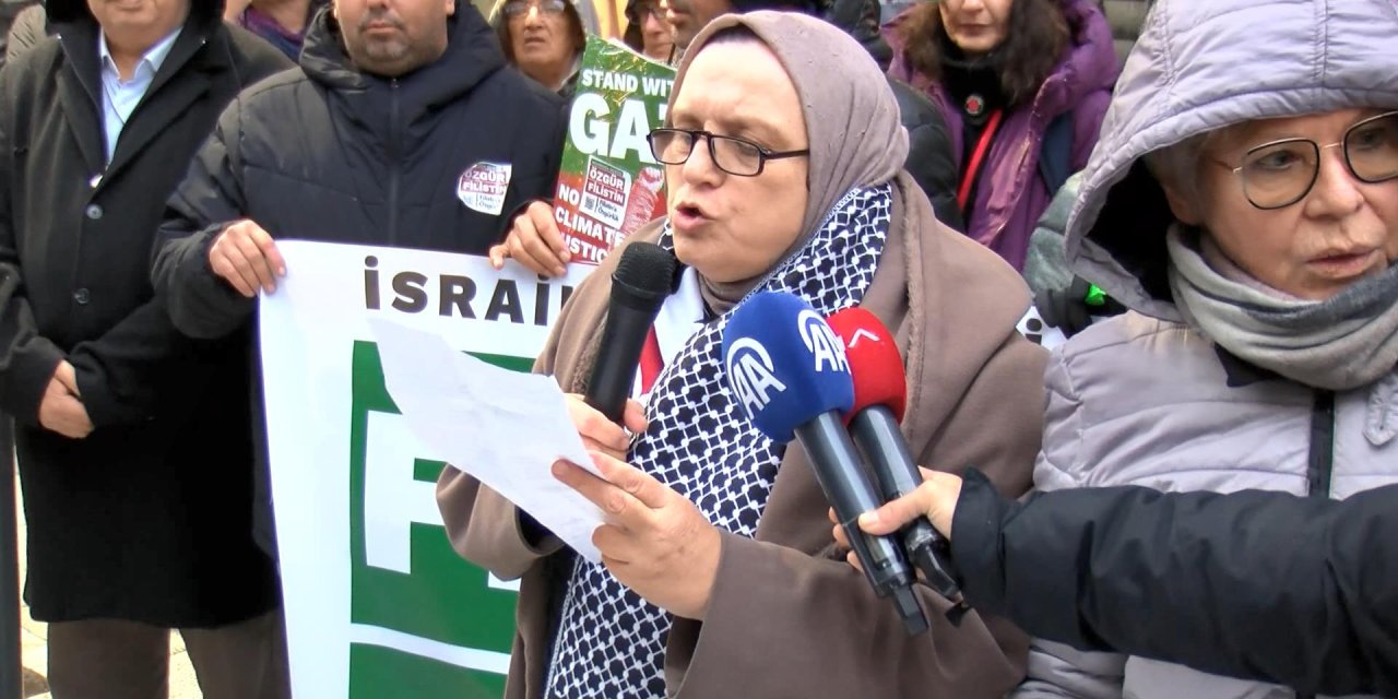 Filistin'e Destek İçin Kadıköy'de İnsan Zinciri