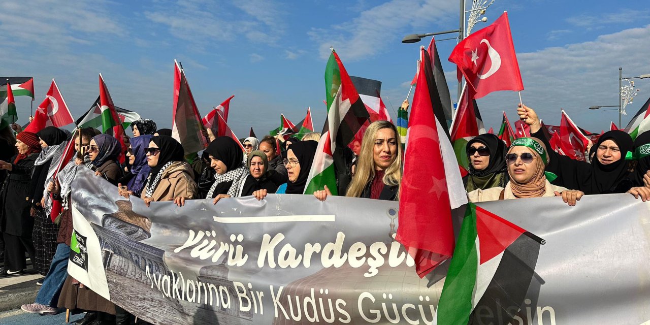 İzmir'de, Mehter Takımlı Filistin'e Destek Yürüyüşü