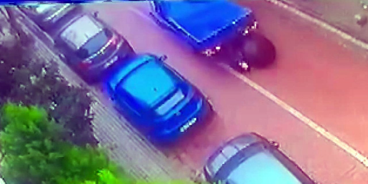 Avcılar'da Geri Giden Kamyonetin Altında Kalan Yaşlı Adam Öldü