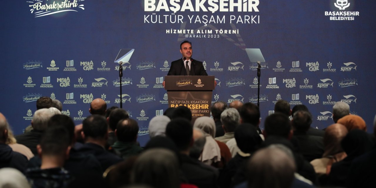 Bakan Kacır: Birileri Rehavet İçinde Günlerini Geçiredursun, Belediyelerimiz Karıncalar Gibi Çalışıyor