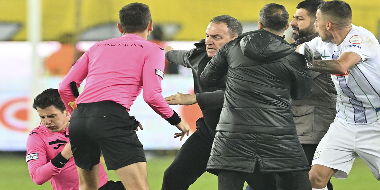 Çaykur Rizespor Hakem Halil Umut Meler'e Yapılan Saldırıyı Şiddetle Kınadı