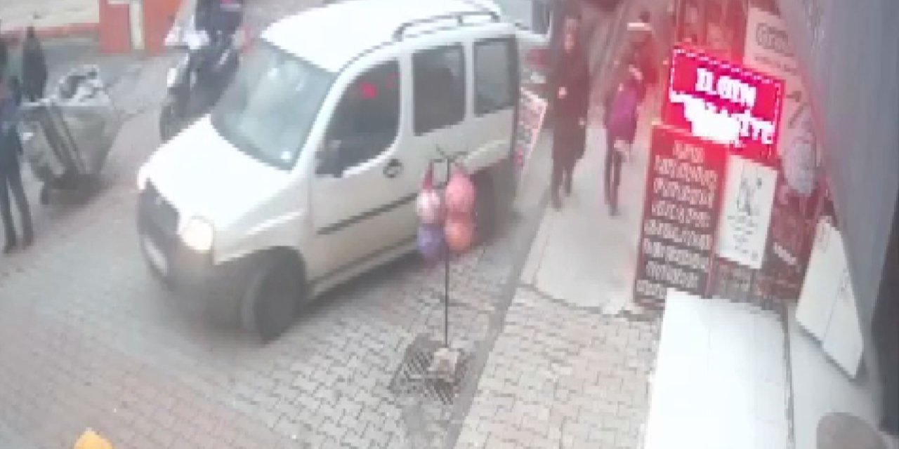 Bahçelievler'de Kaldırıma Çıkan Aracın Altında Kalmaktan Son Anda Kurtuldular