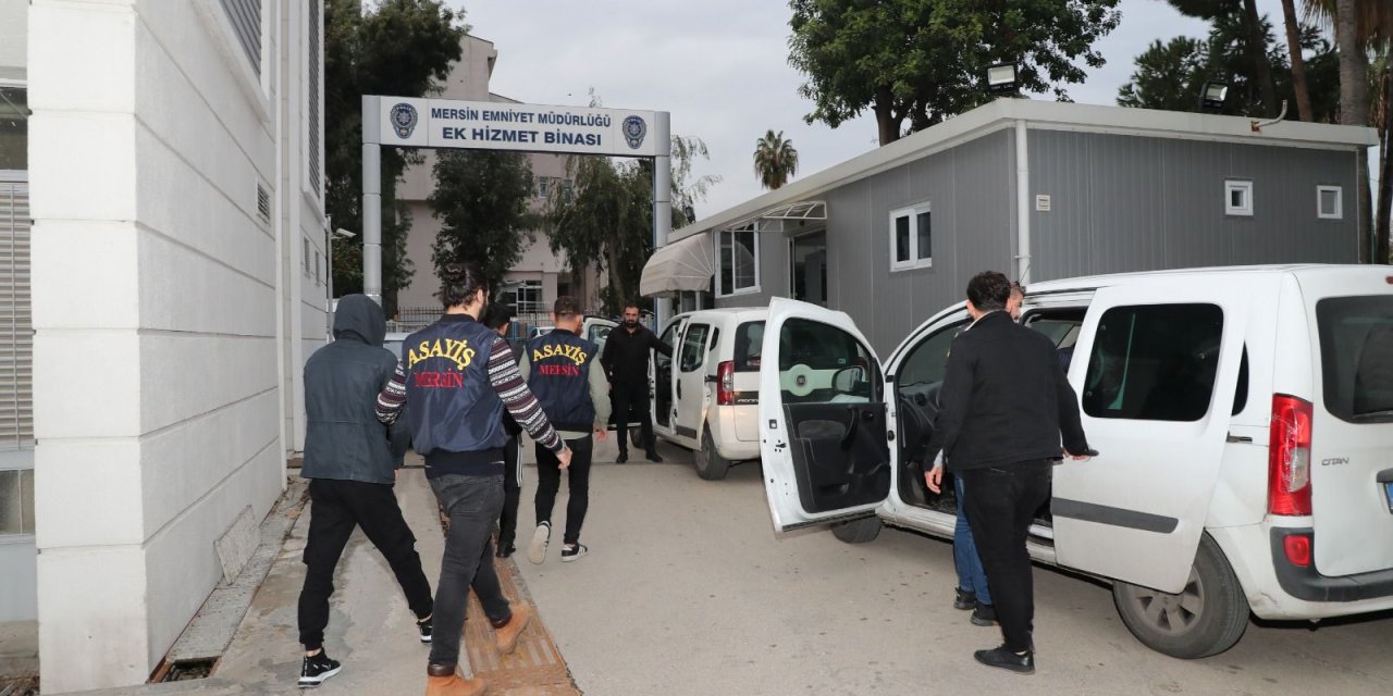 Mersin'de Telefon Dolandırıcılığına 4 Tutuklama