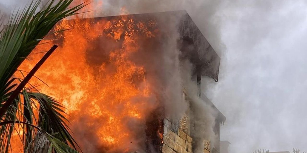 Dizi Çekilen Film Platosunda Yangın