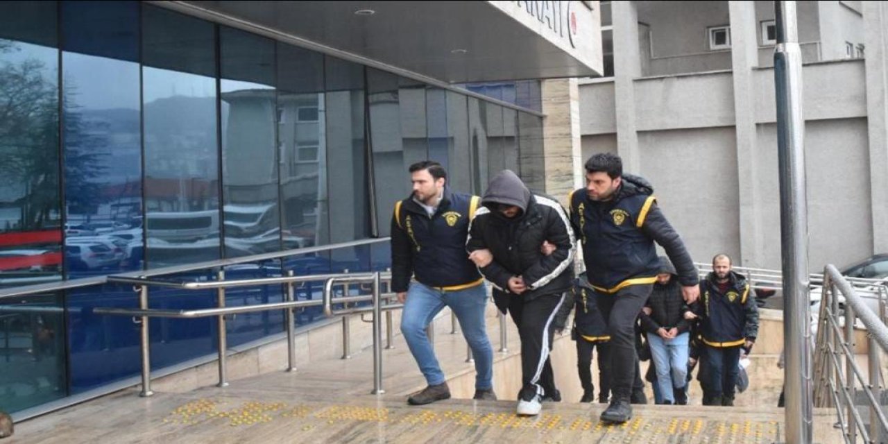 'Yüksek Kazanç' Vaadiyle Dolandırıcılığa 4 Tutuklama