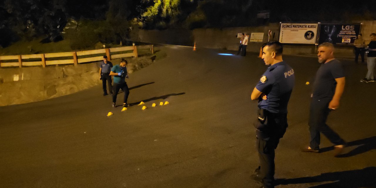 Silahla Kovaladığı Sürücünün Kaza Yapıp Yaralanmasına Neden Olan Boks Antrenörüne 5 Yıl Hapisle Tahliye