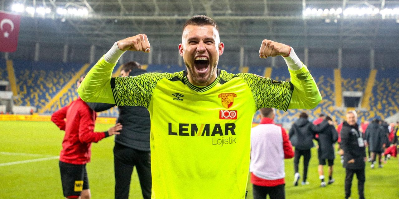 Göztepe'de Savunma Ve Kale Duvar Ördü