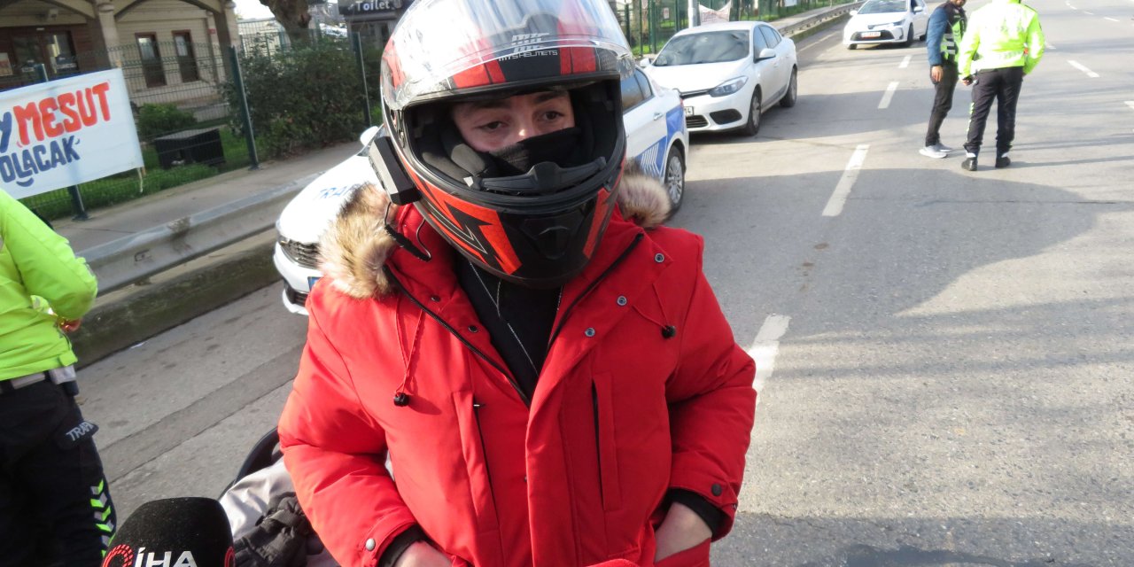 Kadıköy'de Kırmızı Işık Denetiminde Ceza Yazılan Sürücü:ispatlasınlar Geçtiğimi