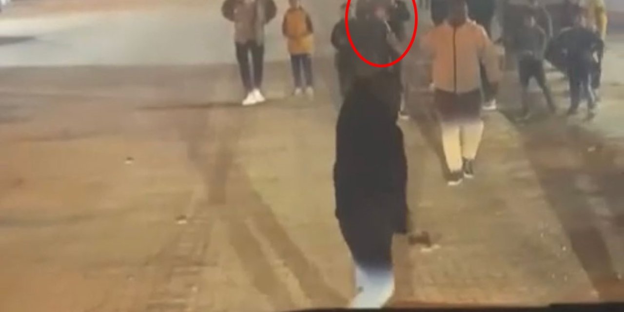 Yolu Kapatıp, Havaya Ateş Açtılar; O Anlar Kamerada