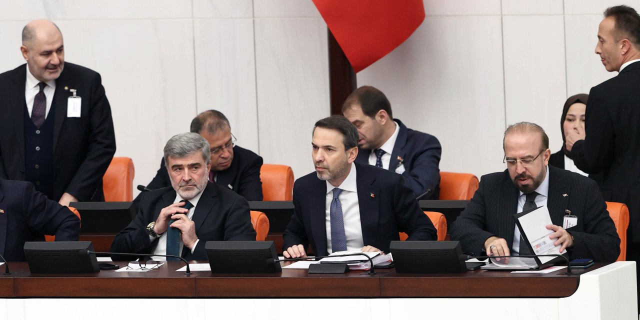 Tbmm'de, Msb İle Enerji Ve Tabii Kaynaklar Bakanlığı'nın Bütçe Görüşmeleri Başladı