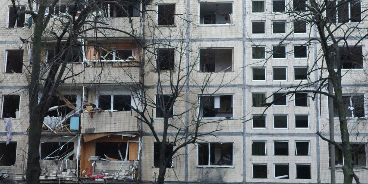 Kiev’e Gece Yapılan Roket Saldırısında 53 Kişi Yaralandı