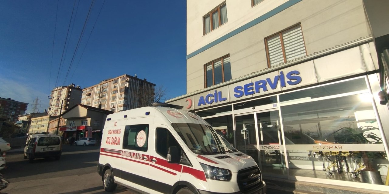 Zonguldak'ta 34 Üniversite Öğrencisi Gıda Zehirlenmesi Şüphesiyle Tedaviye Alındı
