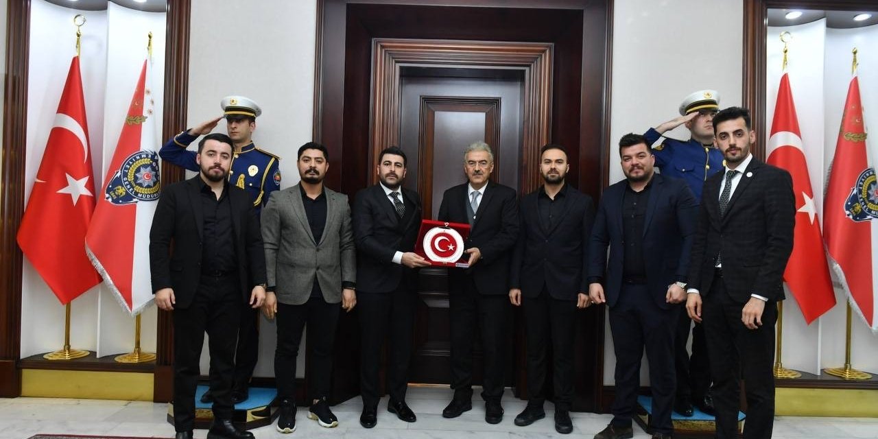 Genç Sağlık Sendikası Üyeleri Emniyet Genel Müdürü Erol Ayyıldız'ı Ziyaret Etti