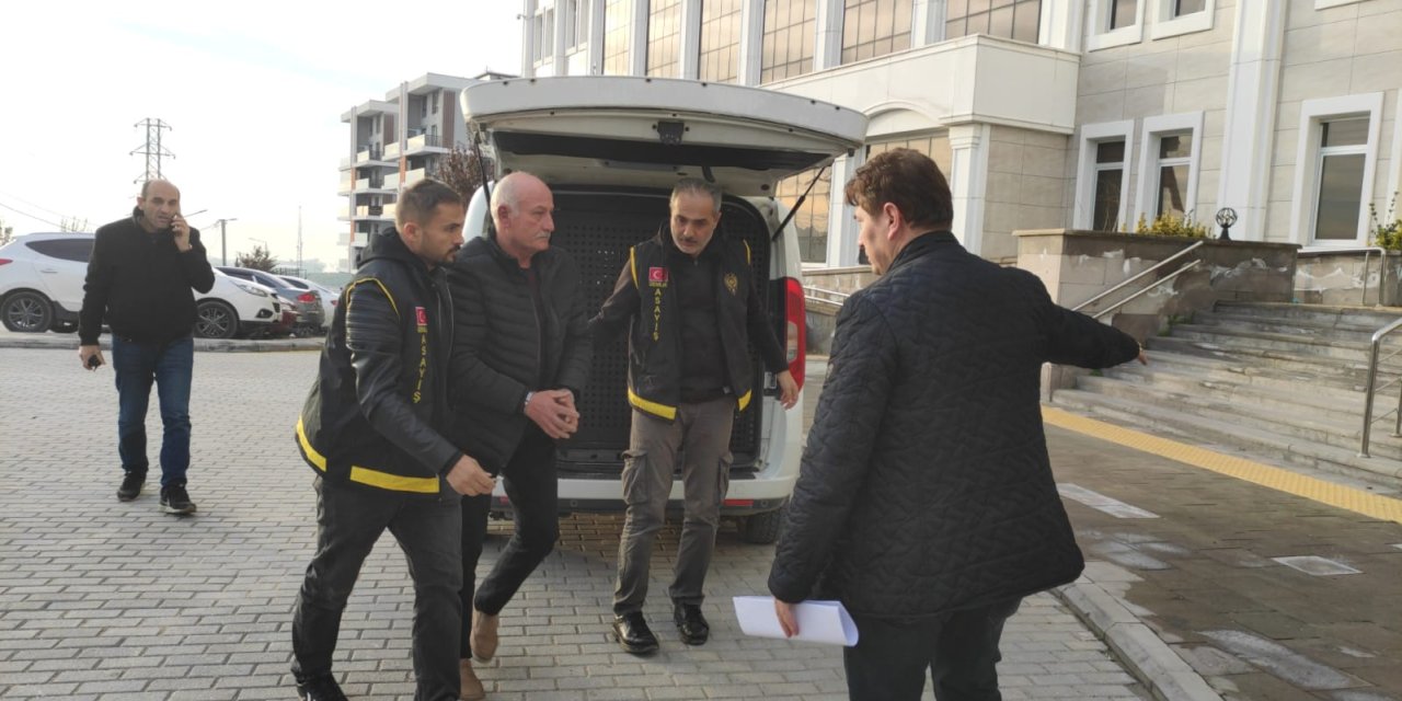 Bursa'da Zeytinlik Komşusunu Öldüren Firari Şüpheli Teslim Oldu; 'Küfrettiği İçin Öldürdüm' Dedi