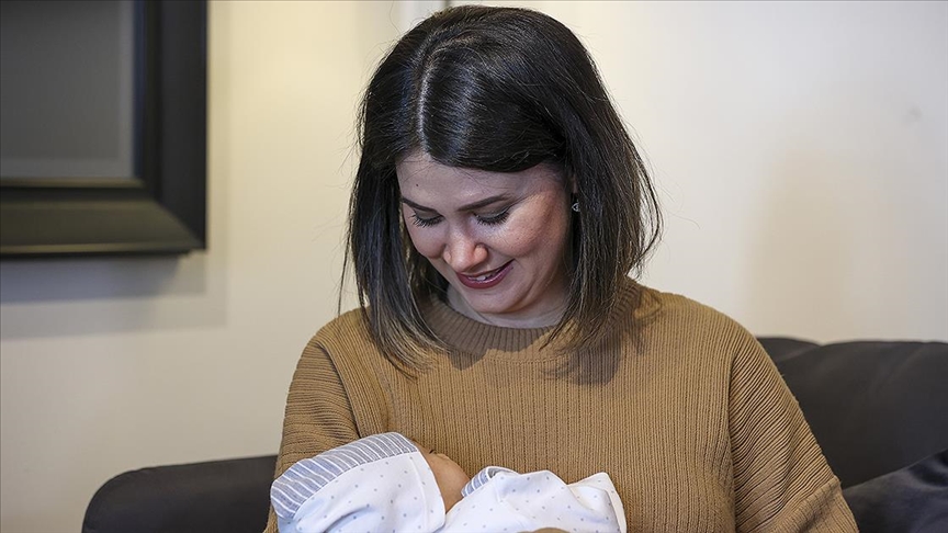 Deprem günü doğum yapan anne, ilk sütünü afetzede bebeklere bağışladı