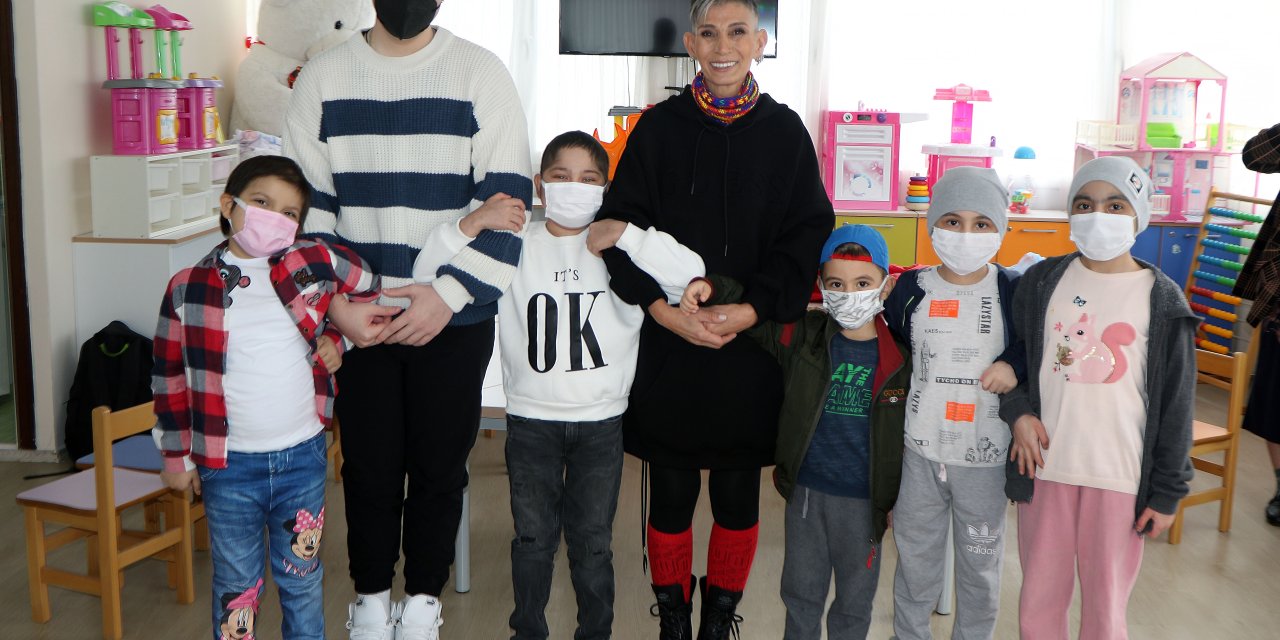 5 Kez Kanseri Yendi, Hayatını Kanser Hastası Çocuklara Adadı