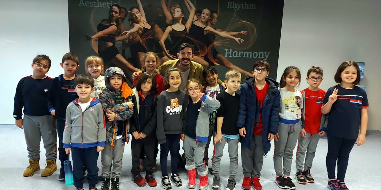 Bahçeşehir Öğrencileri Tiyatroyla Bkm Mutfak Atölye'de Buluştu