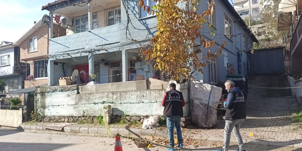 Akrabası Tarafından Kalbinden Bıçaklanarak Öldürüldü