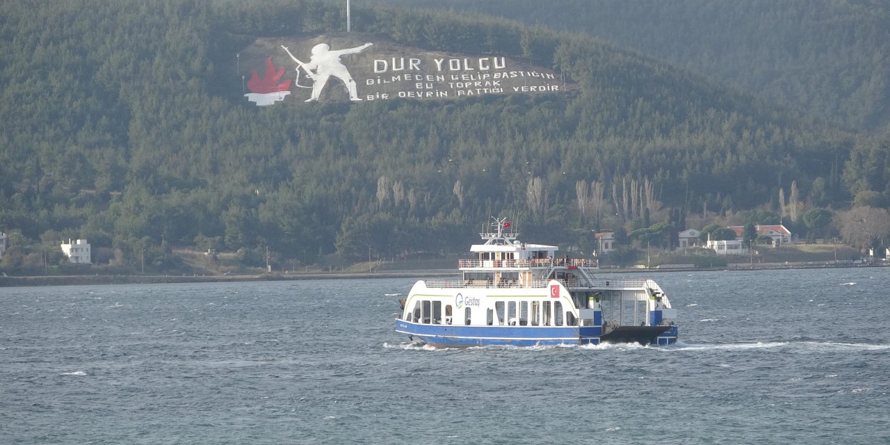 Bozcaada Ve Gökçeada Feribot Seferlerine Fırtına Engeli