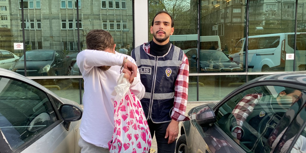 Samsun'da 13 Bin 440 Sentetik Ecza Hap Ele Geçirildi