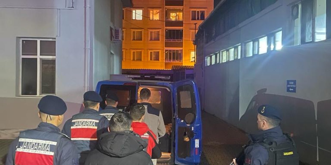 Girdikleri Evden Kredi Kartı Çalıp Alışveriş Yapan 3 Şüpheli Yakalanıp, Tutuklandı