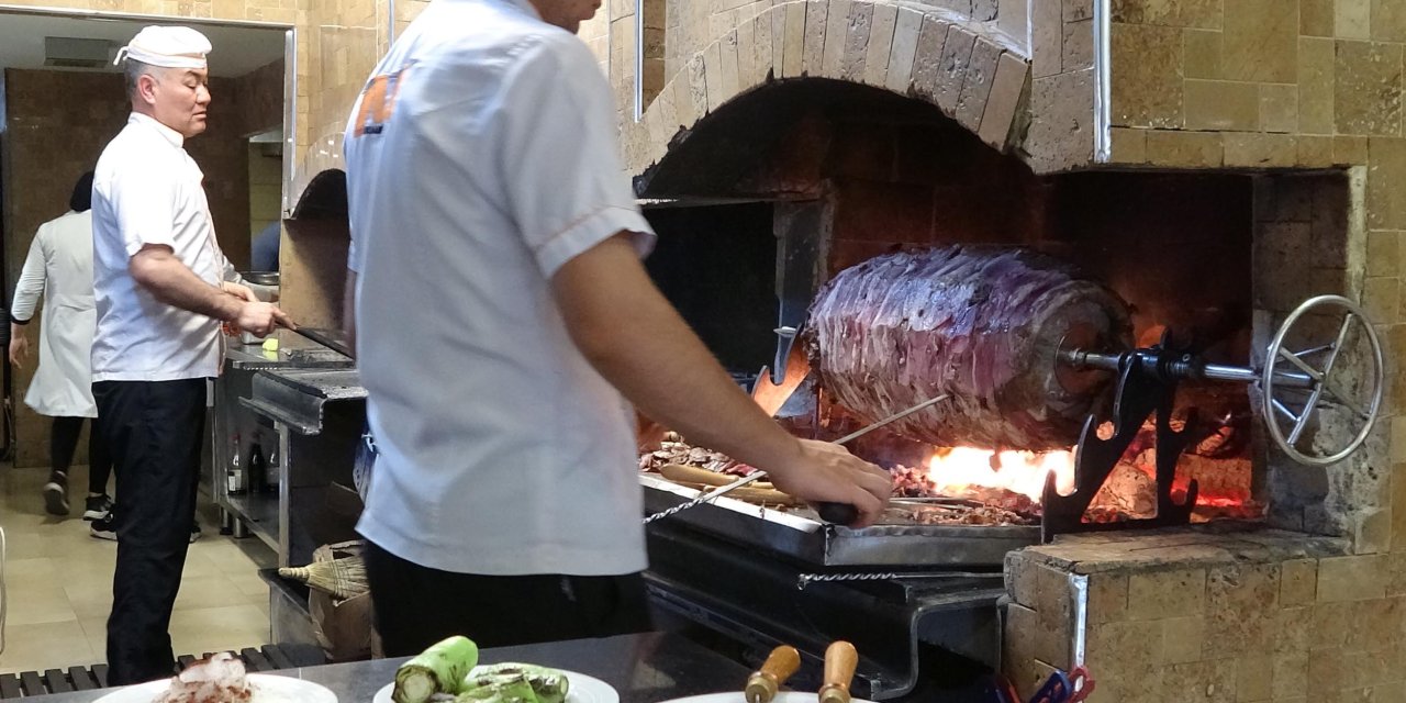 Erzurum'un Vazgeçilmez Yemeği Cağ Kebabı, 'Dünya Lezzetleri' Listesinde İlk 20'de