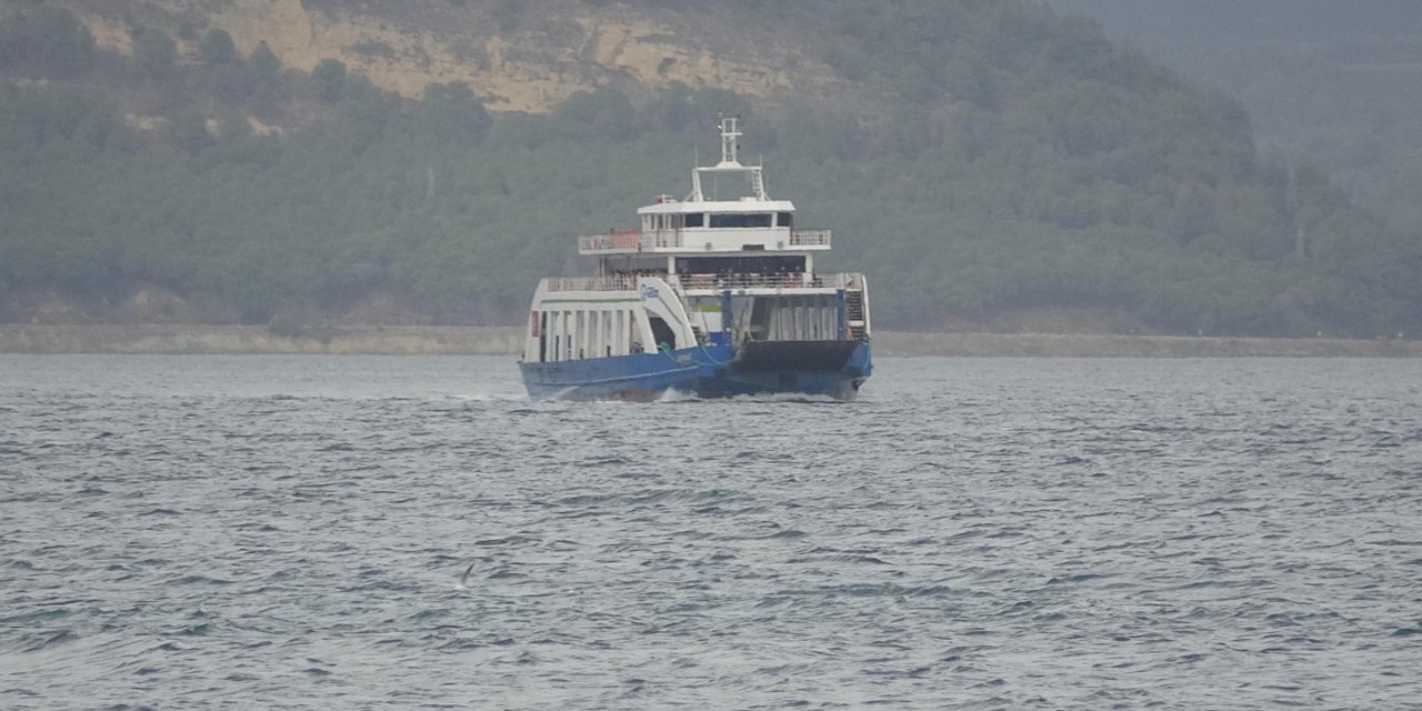 Bozcaada Ve Gökçeada'ya Yarınki Feribot Seferleri İptal Edildi