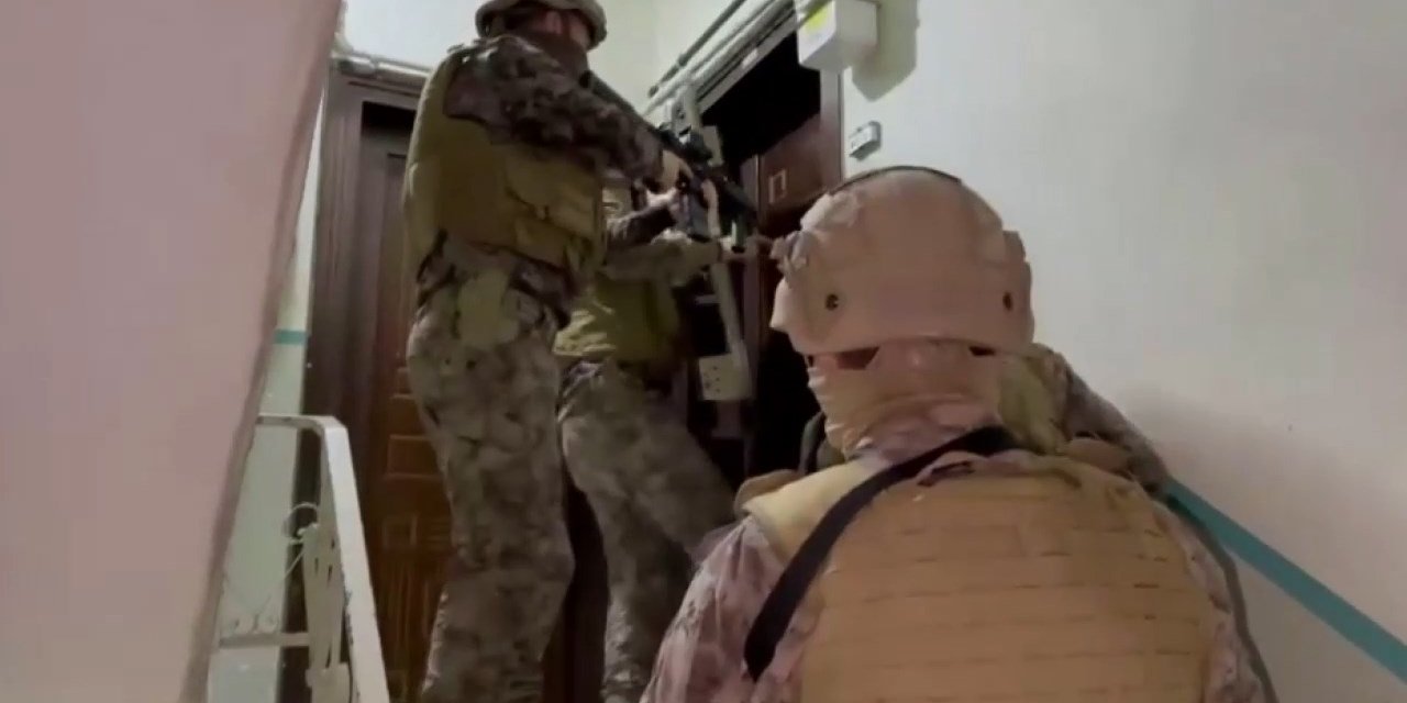 Ece Ronay'ın Gözaltına Alındığı Operasyonun Görüntüsü