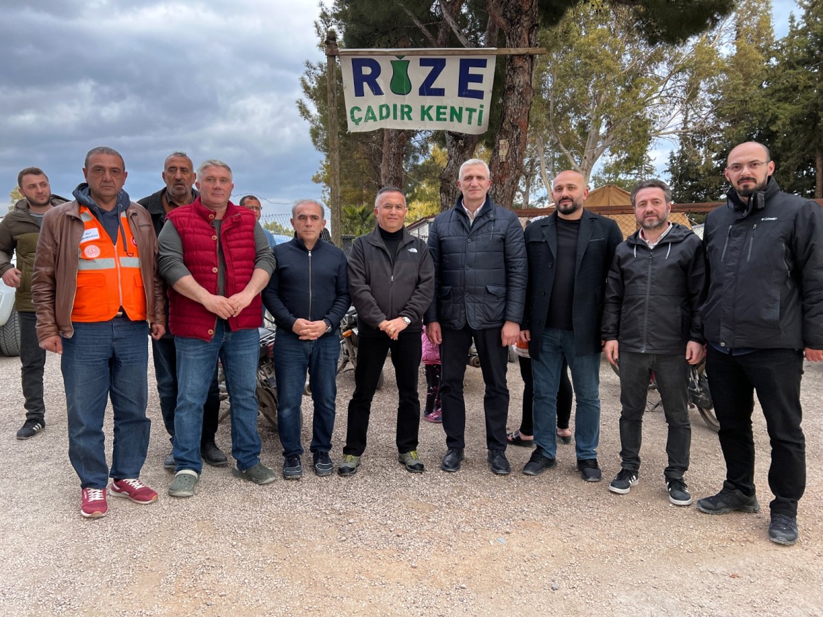 Rize Valisi Çeber, Hatay'daki Rize Çadır Kenti Ziyaret Etti