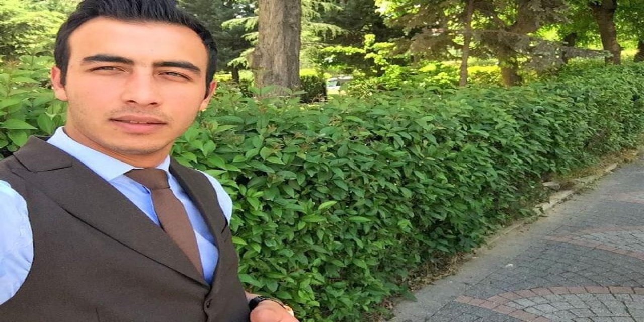 (Ölen Kişinin Fotoğrafıyla) Avcılar'da Kanlı Tartışma: Oğlunu Öldürdü, Baba Ve Annesini Bıçaklayıp Kaçtı