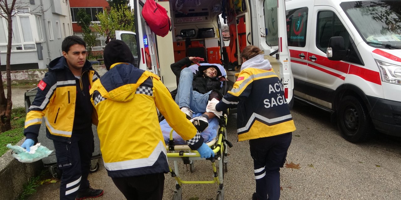 Köpeğe Taş Atan Arkadaşlarına Silahla Ateş Ettiler: 1 Ölü, 1 Yaralı