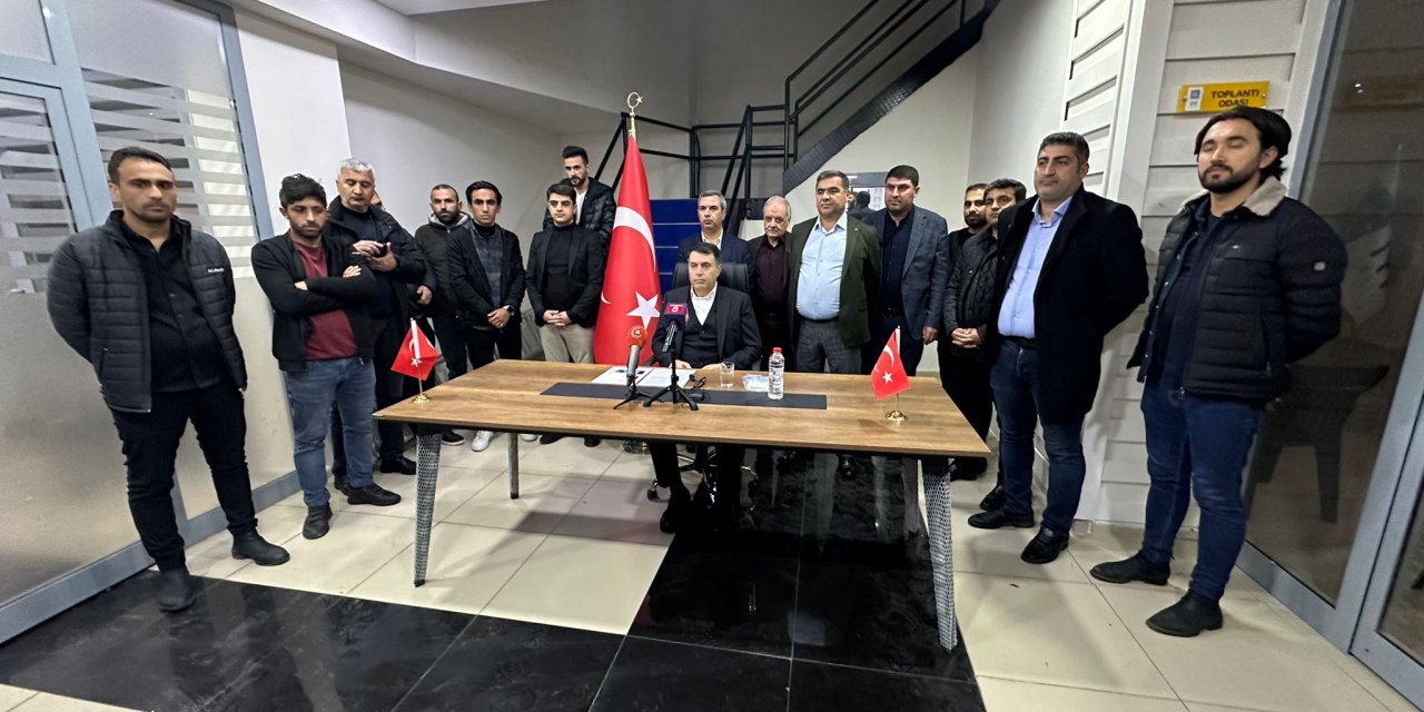 Diyarbakır’da İl Ve 17 İlçe Başkanı, İyi Parti’den İstifa Etti