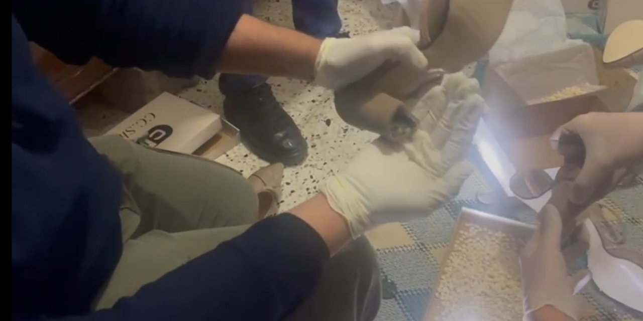 Ayakkabı Topuklarına Gizlenmiş 160 Bin Uyuşturucu Hap Ele Geçirildi