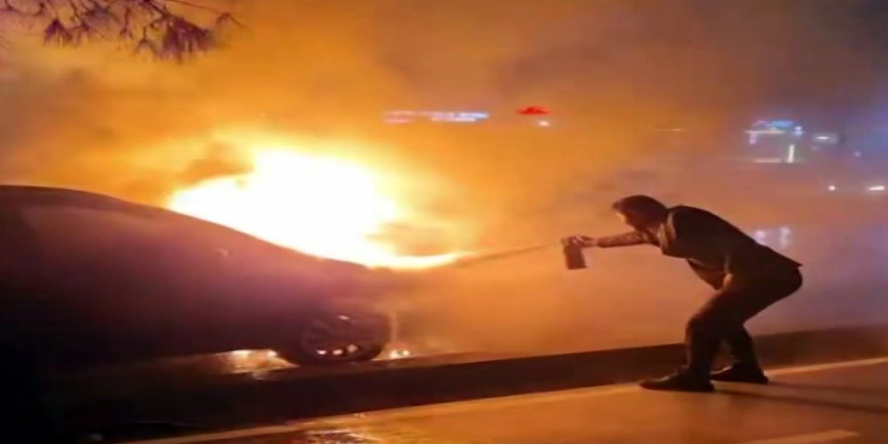 Avcılar Ve Beylikdüzü’nde Otomobil Yangını
