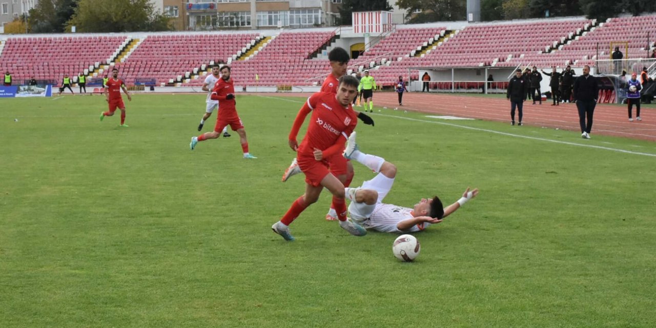 Balıkesirspor'da Hakan Akgül Parladı