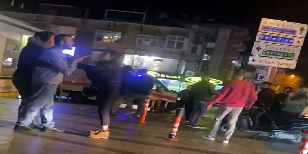 Avcılar'da Kazanın Ardından Çıkan Kavga Kamerada