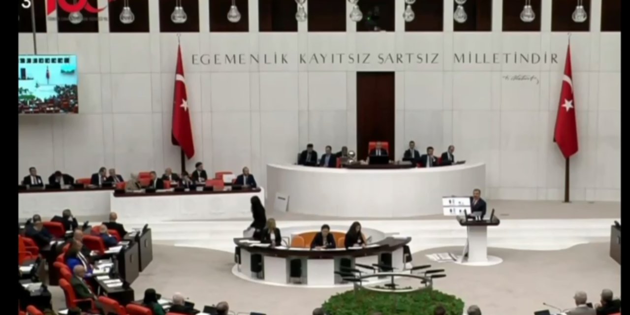 Tbmm'de Bakan Koca İle Bozdağ'ın Güldüren Diyaloğu