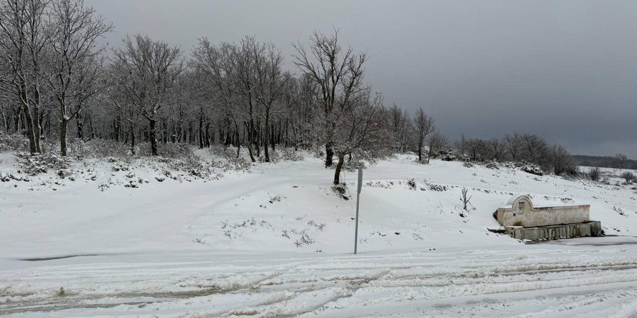 Tekirdağ'da Ganos Dağı Ve Etekleri Beyaza Büründü