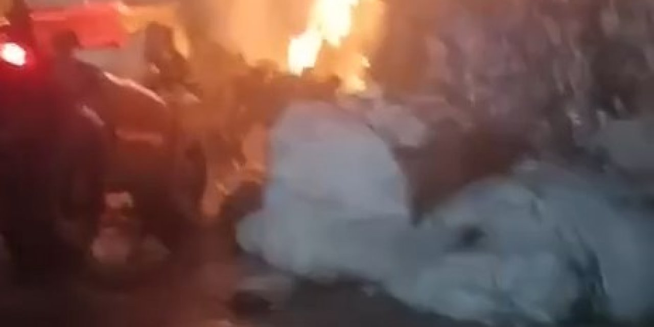 Ümraniye'de İki Farklı Katı Atık Depolama Merkezinde Aynı Anda Yangın Çıktı