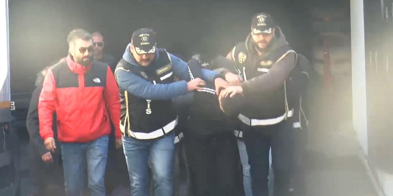 Ece Ronay İle Birlikte 6 Şüpheli Sağlık Kontrolüne Götürüldü-1