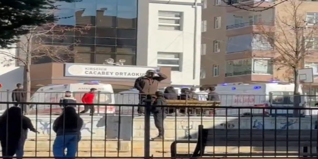 'yerli Malı Haftası'nda Okulda Yemek Yiyen 15 Öğrenci, Hastaneye Kaldırıldı