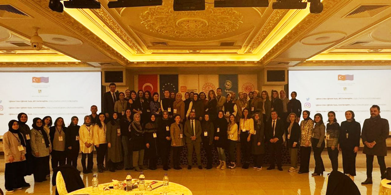 Rize'de Okul Öncesi Eğitim Programı Eğitimi Kursu Başladı