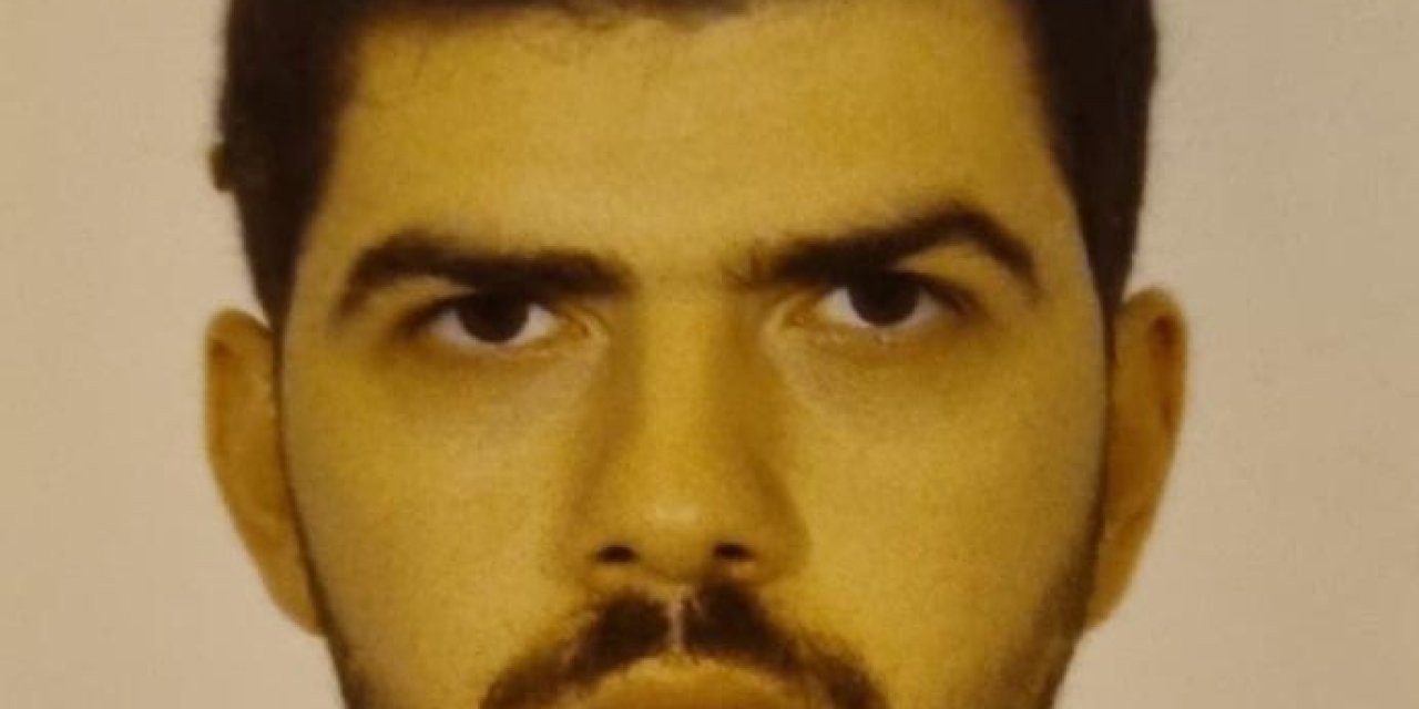 Bariyerlere saplanan otomobildeki anne ve oğlu öldü, baba yaralı