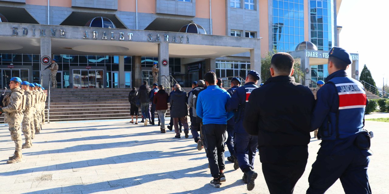 Yunanistan'a Kaçarken Yakalanan 10 Şüpheli Tutuklandı