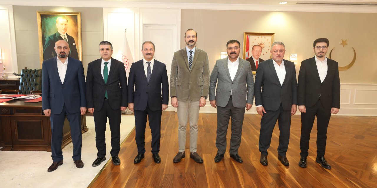 ‘İstanbul’da Görev Yapan Sağlık Çalışanlarının Hizmet Puanı Artırımlı Hesaplanmalı’