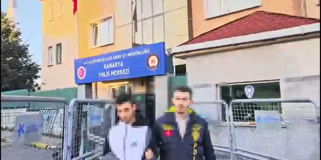(Ek Bilgiyle) Küçükçekmece'de Liselilerin Kavgasında 2 Arkadaşını Vuran Şüpheli Yakalandı