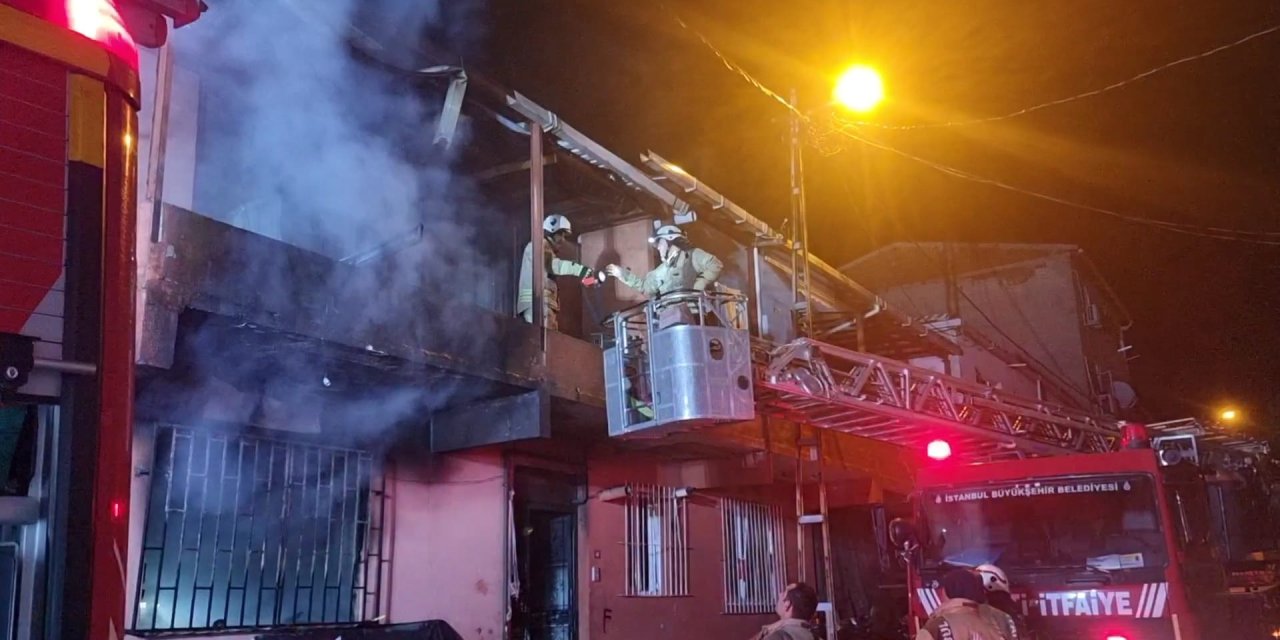 Beykoz'da İki Katlı Binada Yangın