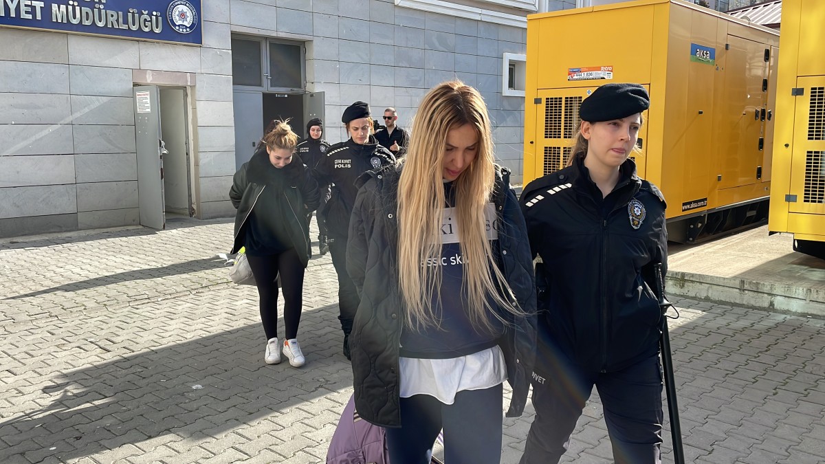 Rize'nin de aralarında yer aldığı Samsun merkezli yasa dışı bahis ve suç operasyonunda yakalanan 65 şüpheliden 21'i tutuklandı