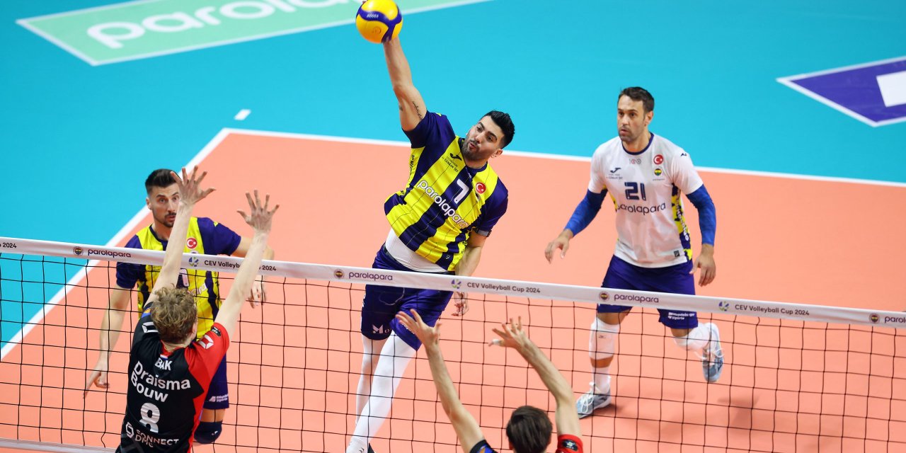 Fenerbahçe Erkek Voleybol Takımı, Cev Kupası’nda Play-off Turuna Yükseldi
