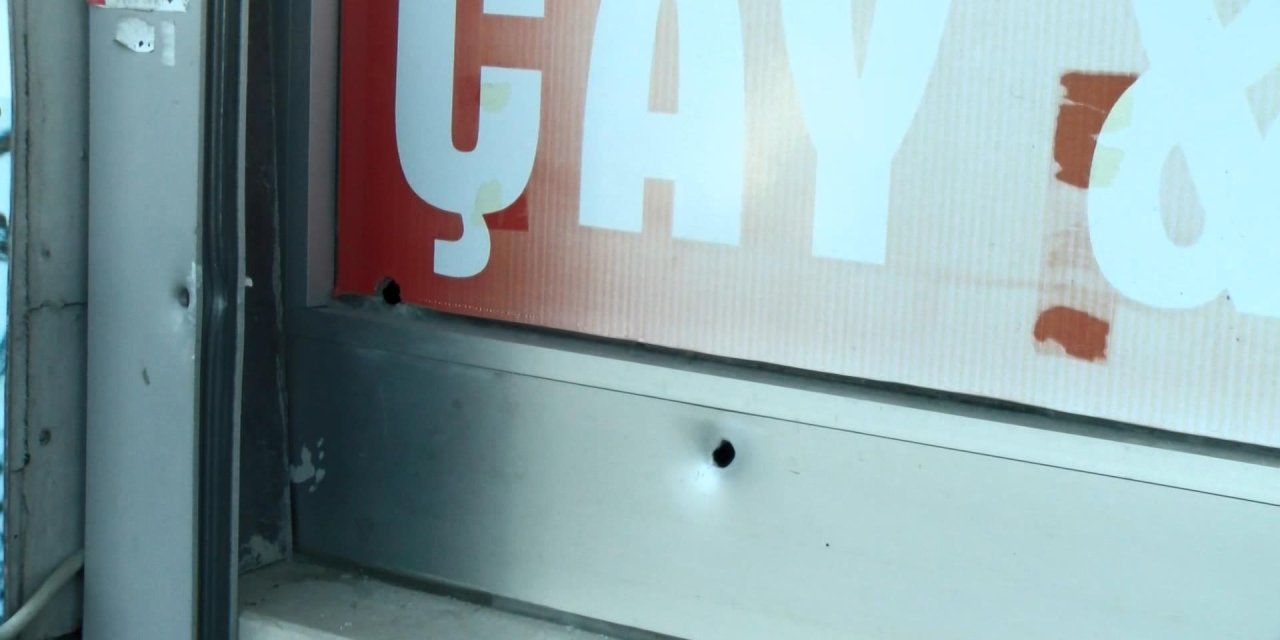 Sultangazi'de Büfeye Silahlı 3. Saldırı Kamerada